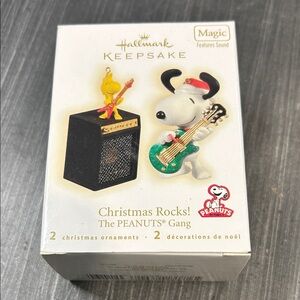 Hallmark 2009 Christmas Rocks! Peanuts Gang Ornaments - 2 ornaments